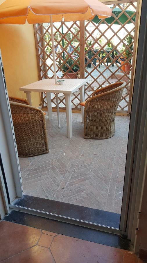 Villino Angela A Sant'Anna Apartment Boscotrecase Bagian luar foto