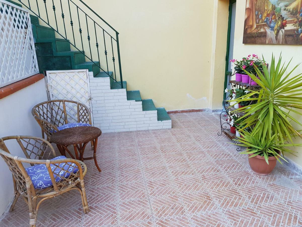 Villino Angela A Sant'Anna Apartment Boscotrecase Bagian luar foto