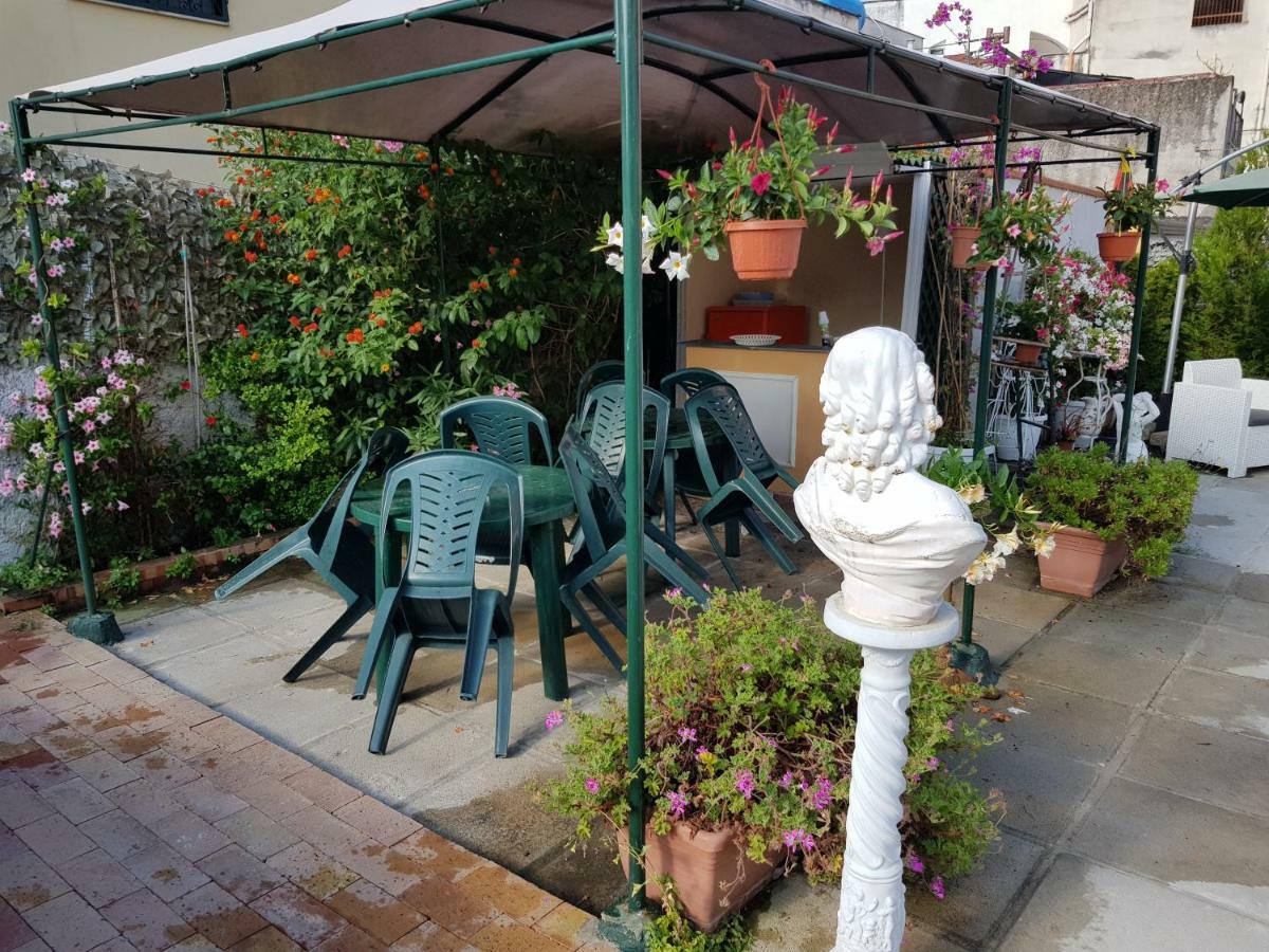 Villino Angela A Sant'Anna Apartment Boscotrecase Bagian luar foto